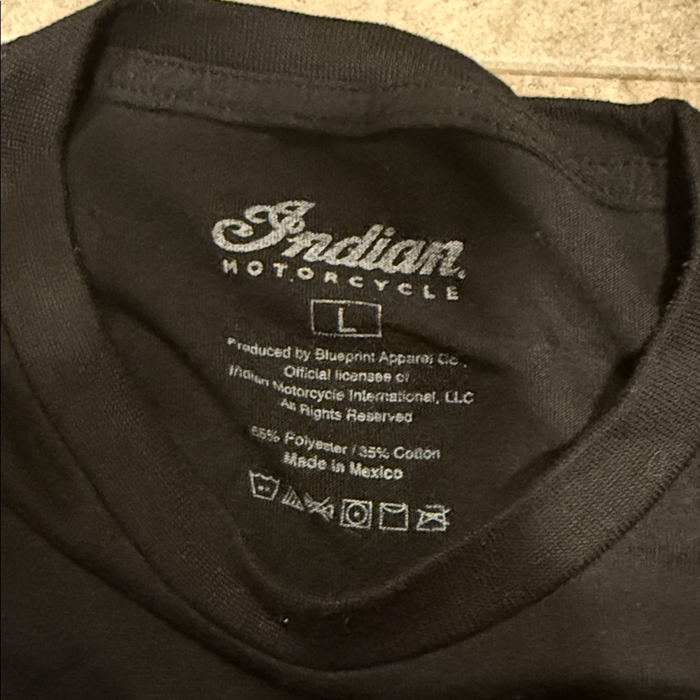 Indian Motorcycle Black T-Shirt - Picture 2 of 5